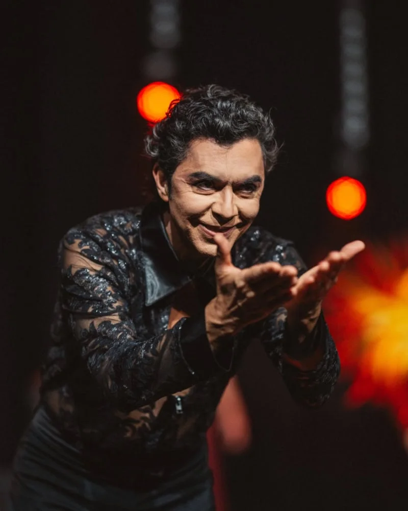 Carlos